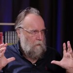 Aleksandr Dugin: Sojusz prawicy i lewicy przeciwko liberałom