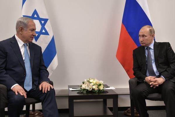 Vladimir_Putin_and_Benyamin_Netanyahu_(2018-01-29)_05